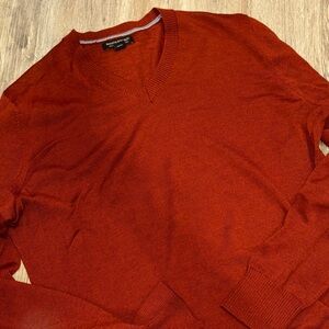 Banana Republic V-Neck Sweater - Deep Rust
